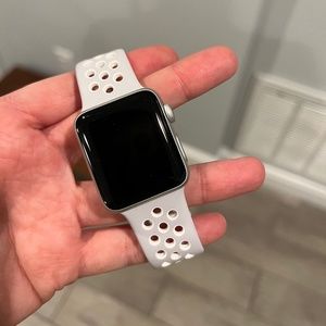 Apple Watch - Series 2 with Nike sport band - like new!